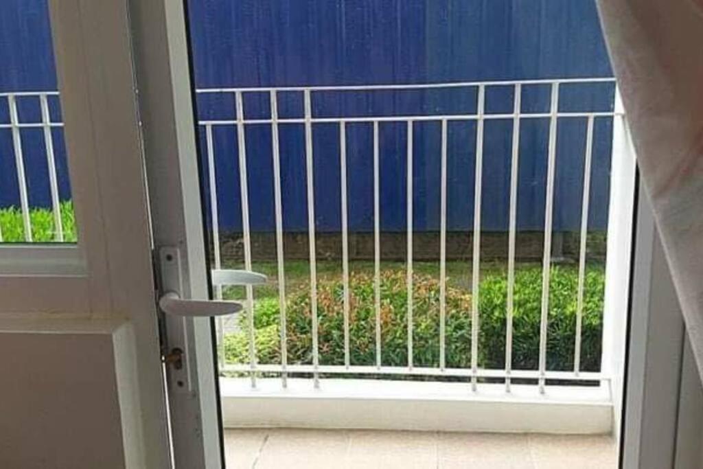 Cherolds Place Lovely 1 Bedroom Condo With Balcony Manila Luaran gambar