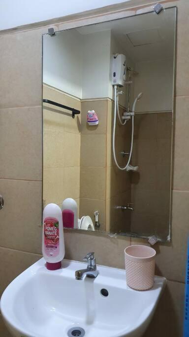 Cherolds Place Lovely 1 Bedroom Condo With Balcony Manila Luaran gambar